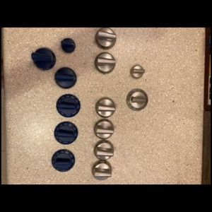 New Thermador Pro-Harmony Professional Gas & Dual-Fuel Range Knobs Assorted Set